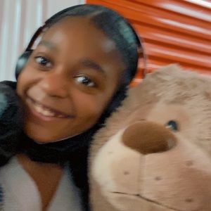 Meet your Posher, Londynn joy